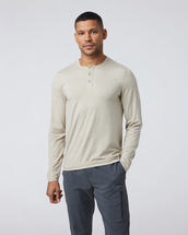 Vuori Men's Long Sleeve Ease Performance Henley TOASTHEATHER